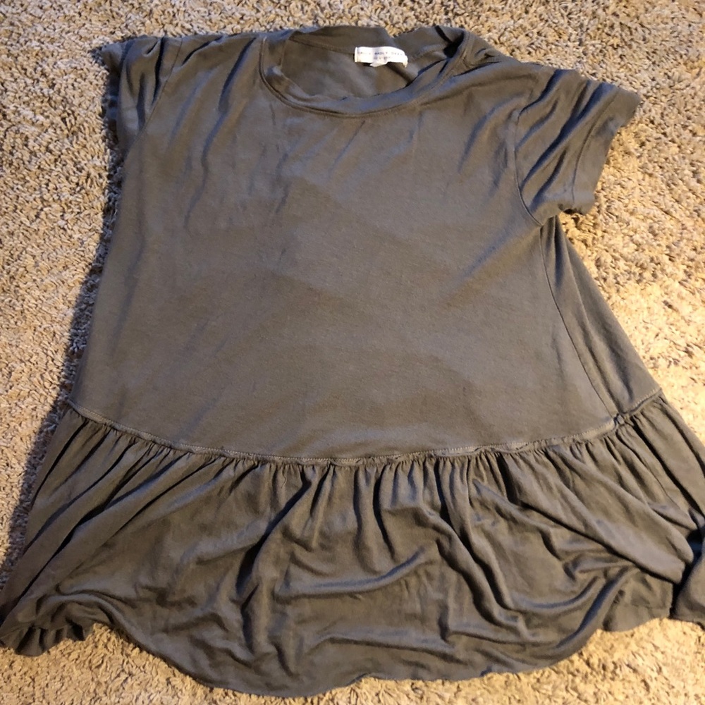 Urban outfitters green T-shirt